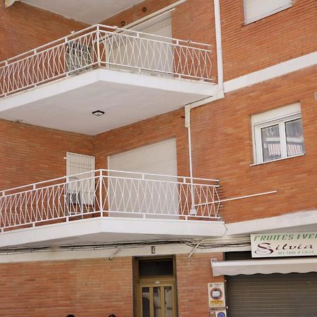Apartamento En Pleno Centro De Cambrils Apartment Exterior foto